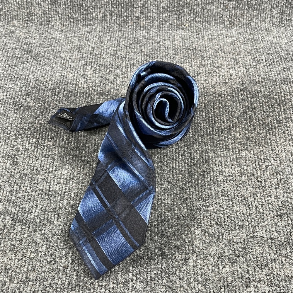 Axist Men’s 100% Blue Silk Plaid Narrow Necktie